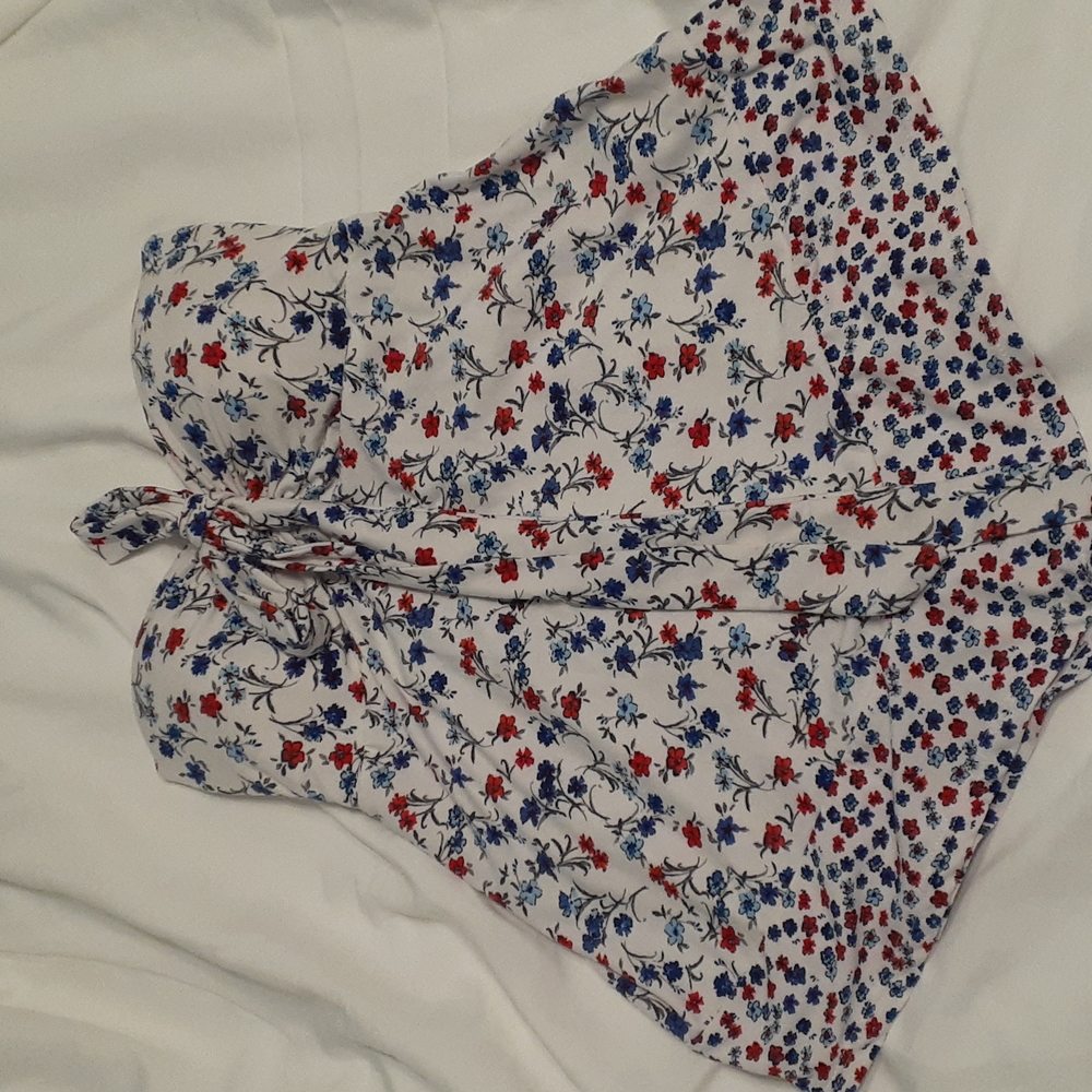 Strapless top